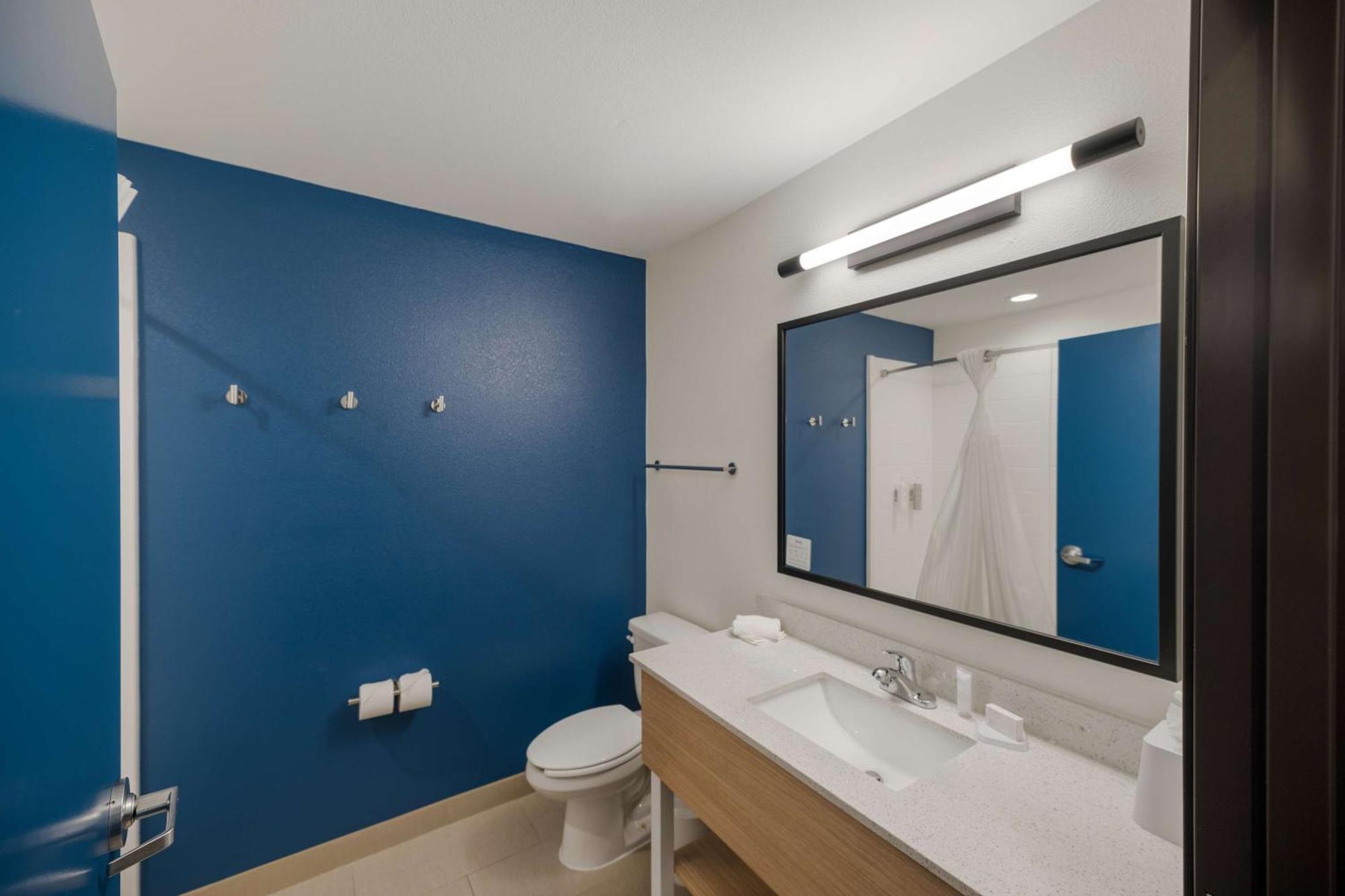 Spark By Hilton Midland South Bagian luar foto