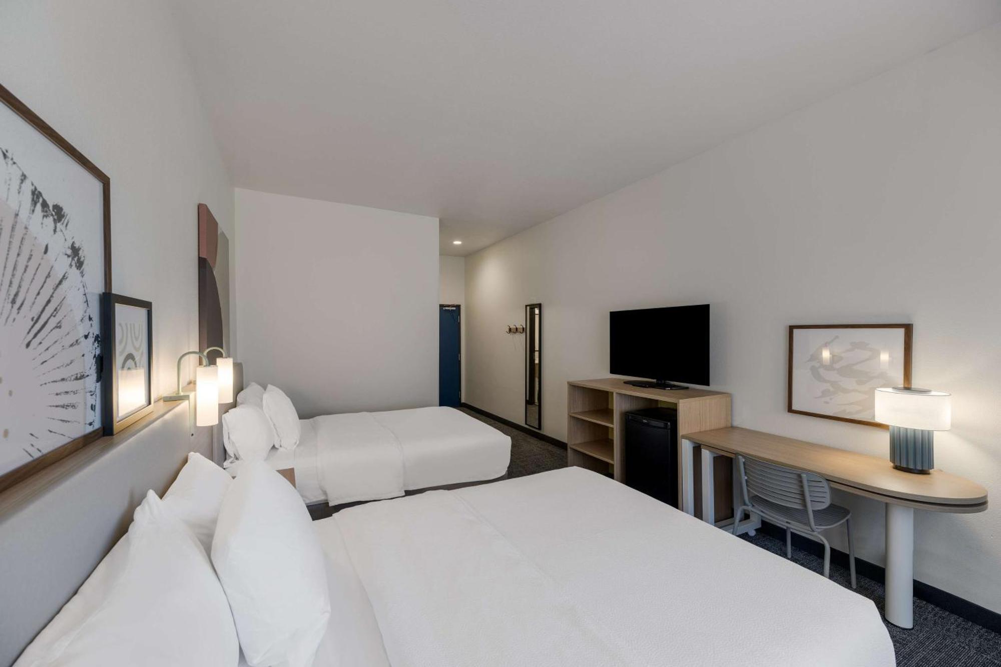 Spark By Hilton Midland South Bagian luar foto