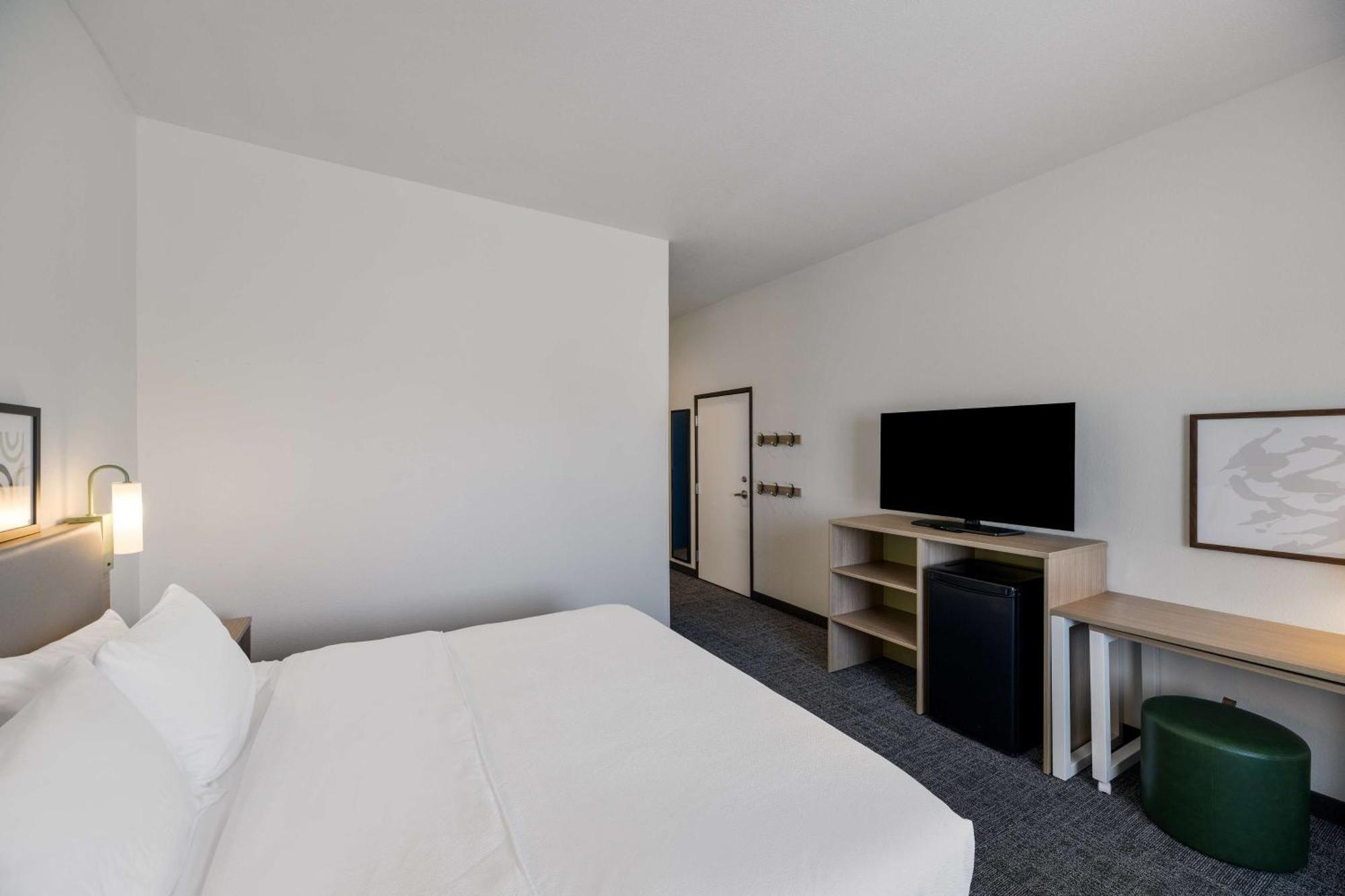 Spark By Hilton Midland South Bagian luar foto